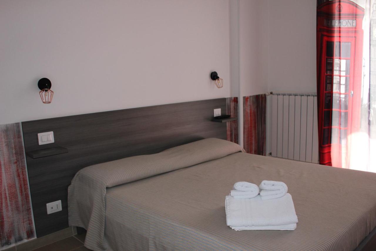 Coco'S Rooms Bari Bagian luar foto